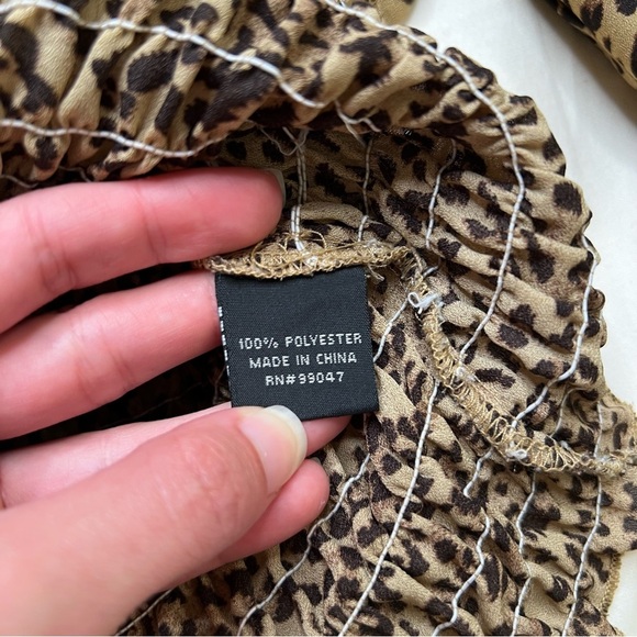 Piano Vintage Y2K Cheetah Print Mobwife Renaissance Smocked Bell Sleeve Top SZ M - Picture 9 of 12